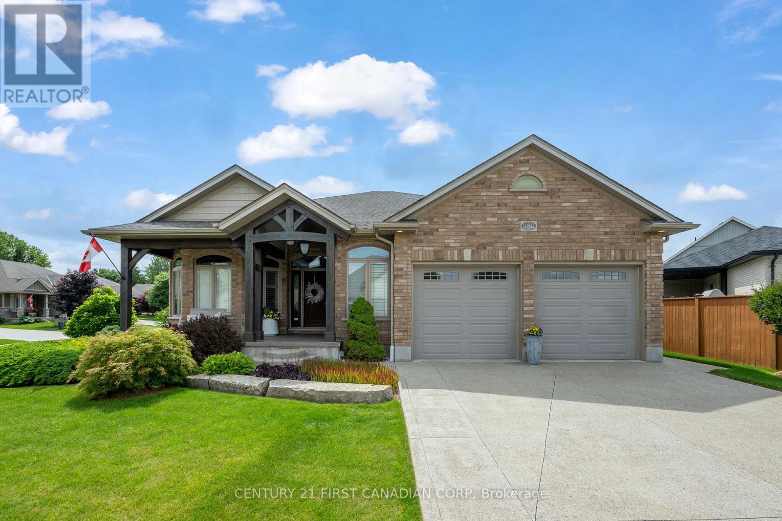 286 Dufferin Street Property Photo 1