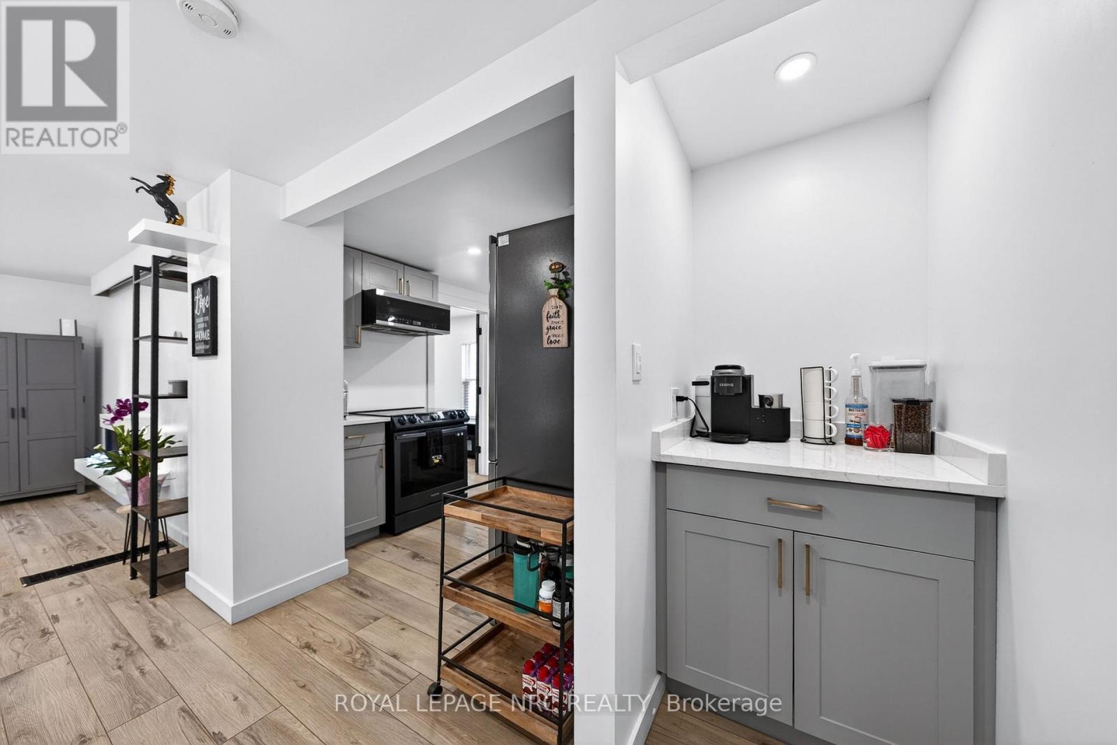 56 Decew Street Property Photo 12