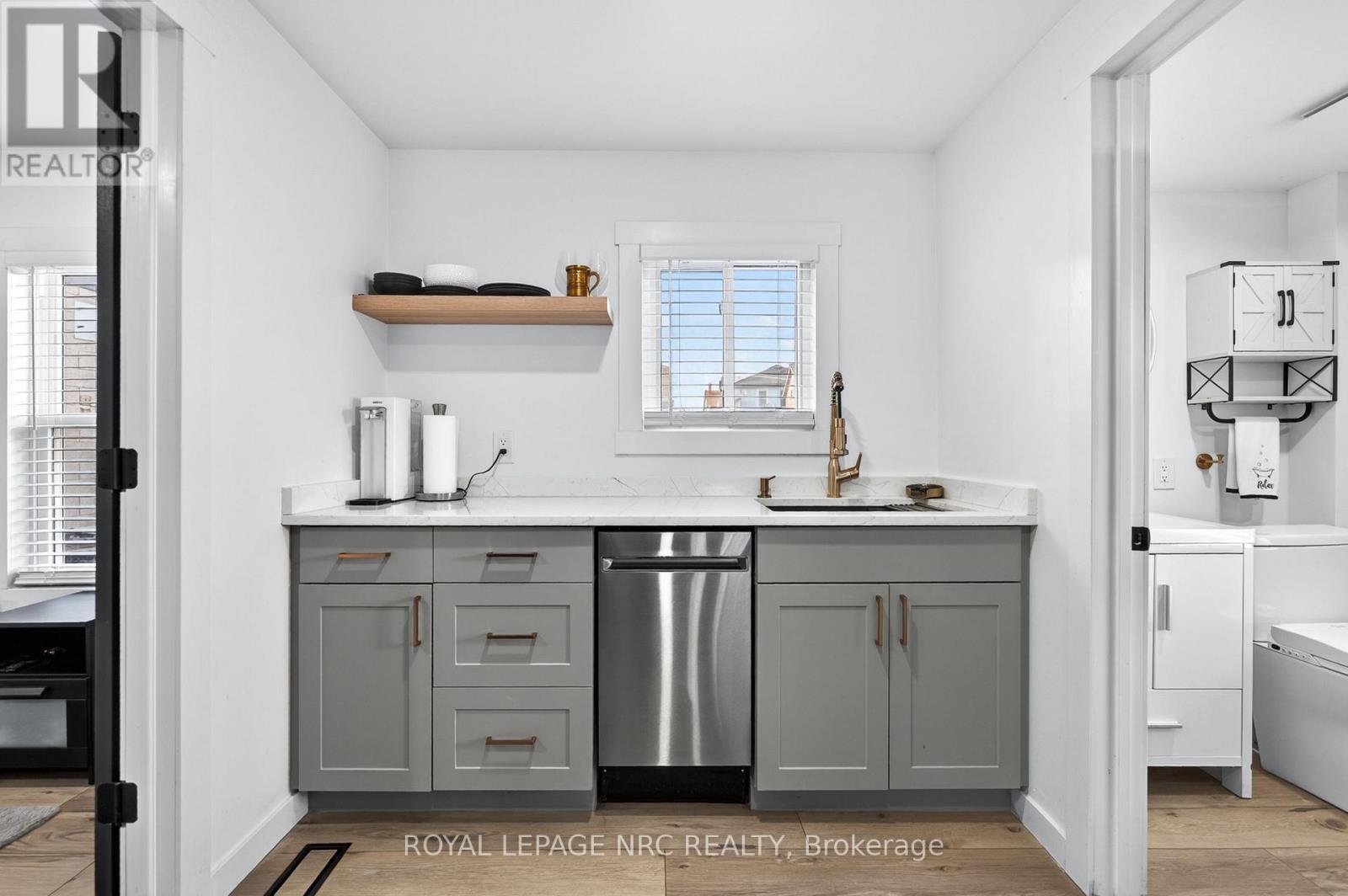 56 Decew Street Property Photo 15