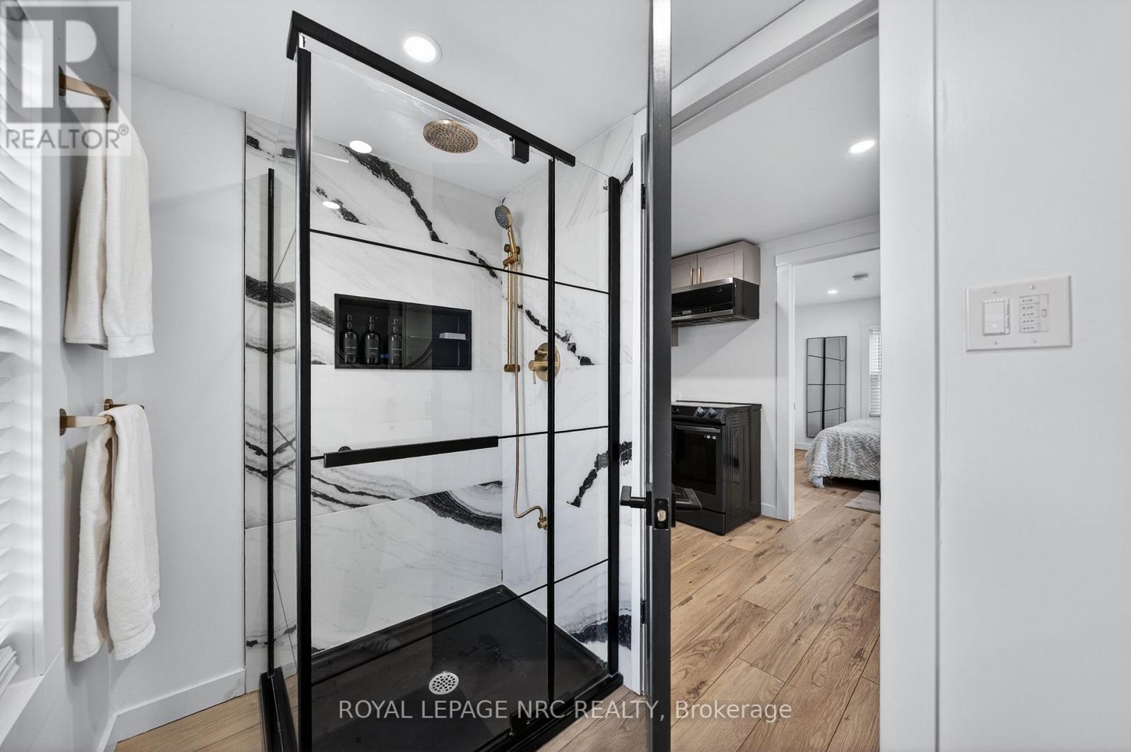 56 Decew Street Property Photo 22