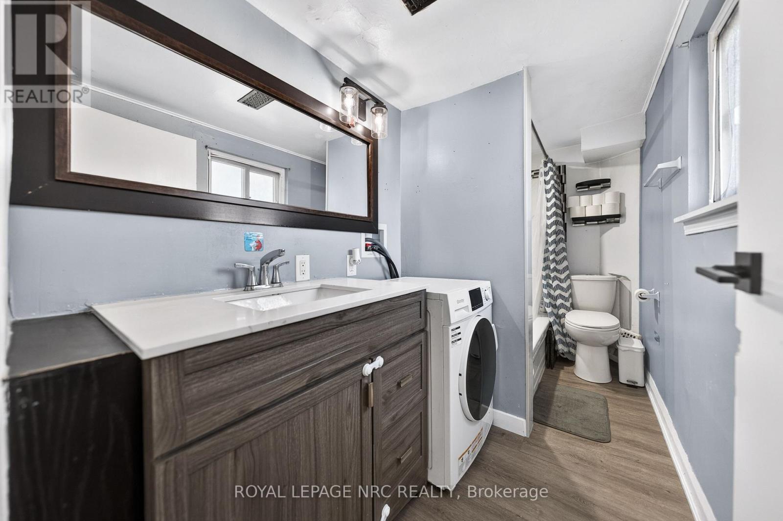 56 Decew Street Property Photo 41