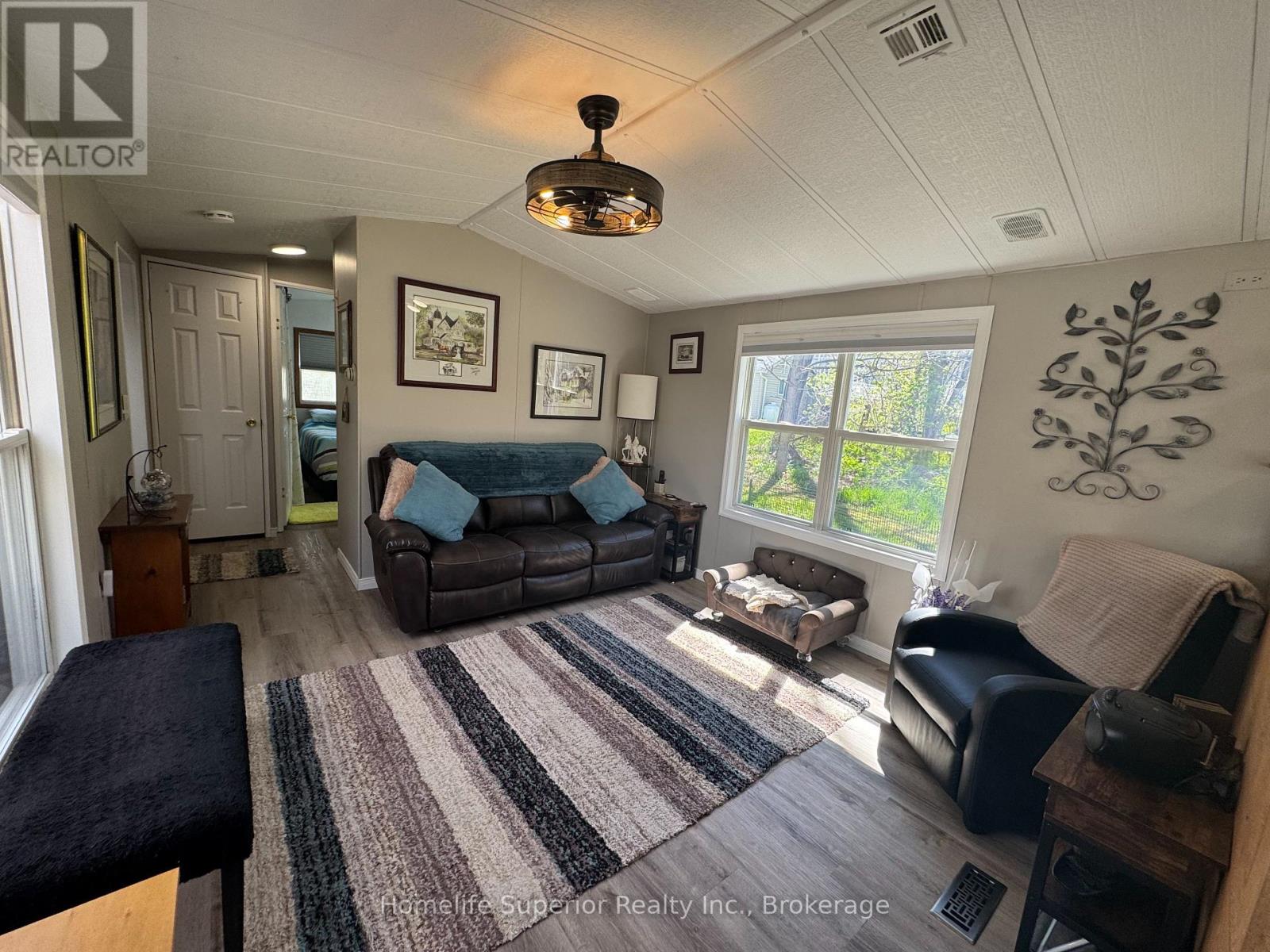 5 - 485-5139 Halstead Beach Road Property Photo 11