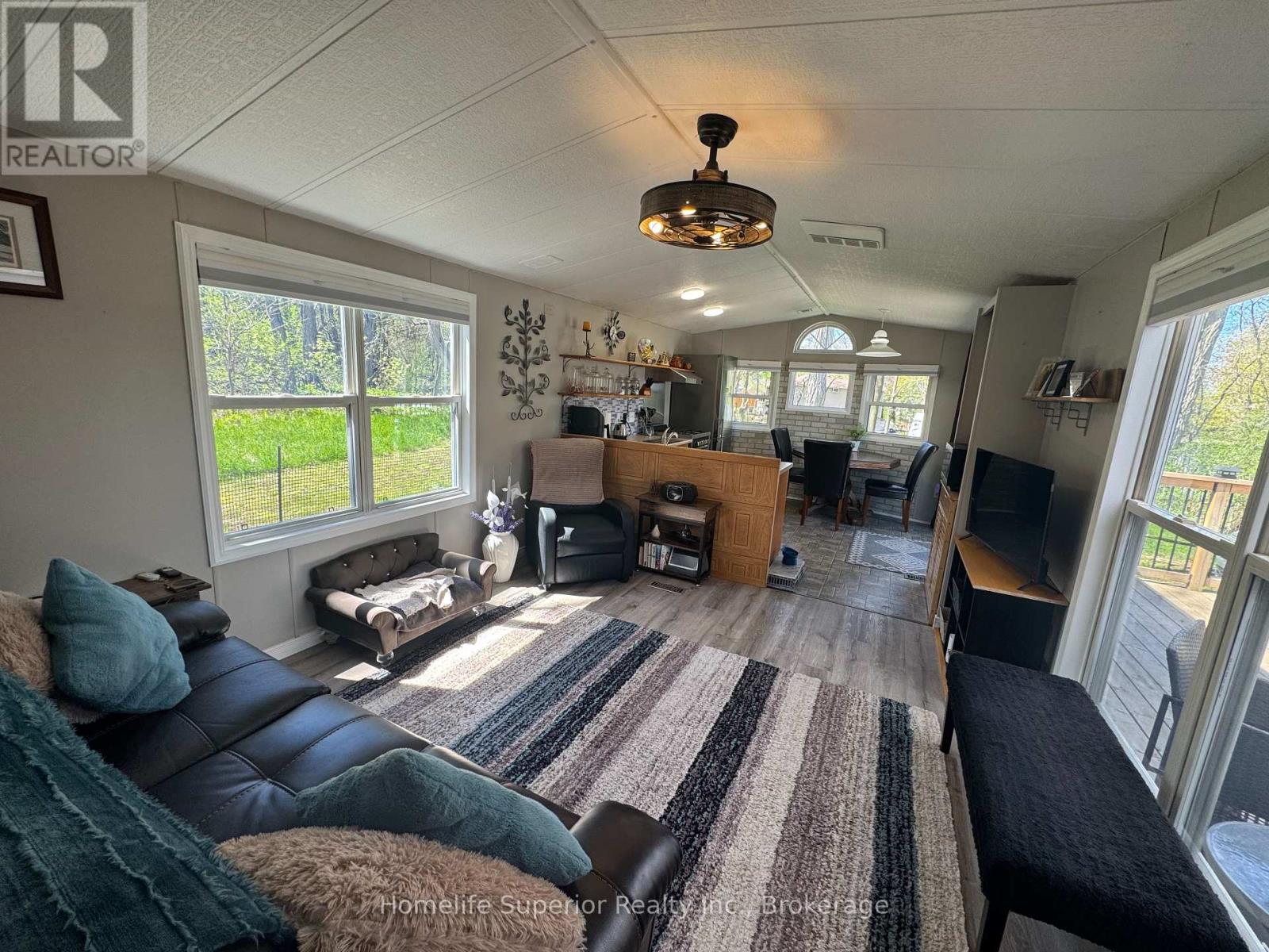 5 - 485-5139 Halstead Beach Road Property Photo 12