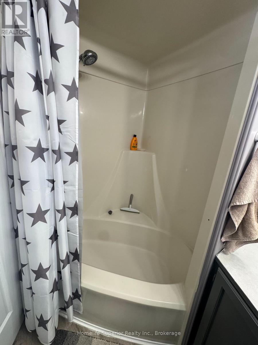 5 - 485-5139 Halstead Beach Road Property Photo 19
