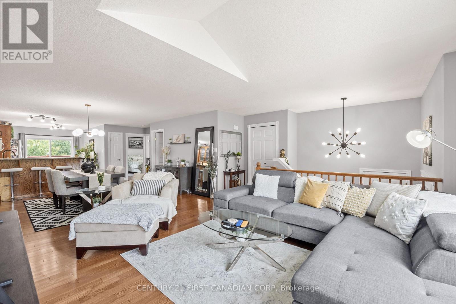 34 Brock Street Property Photo 10