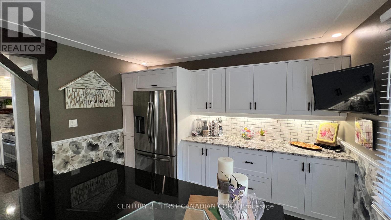 20883 Rebecca Road Property Photo 6