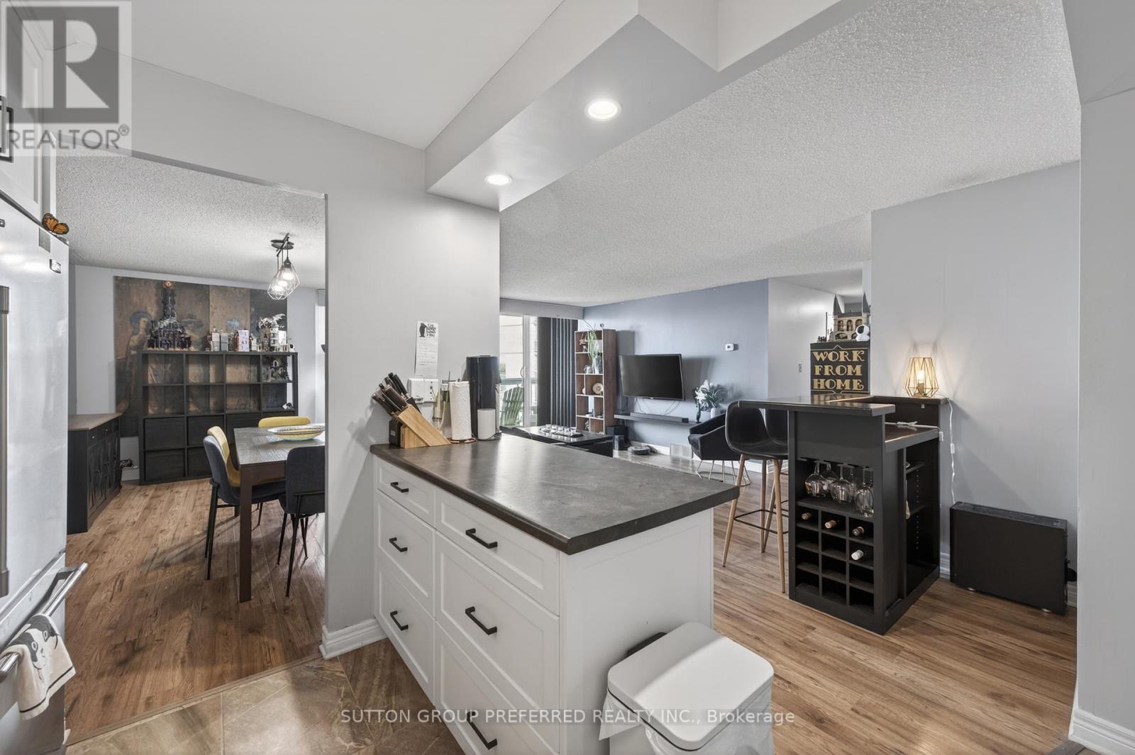 704 - 363 Colborne Street Property Photo 10