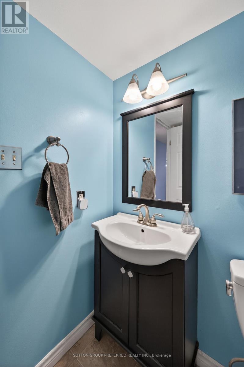 704 - 363 Colborne Street Property Photo 23