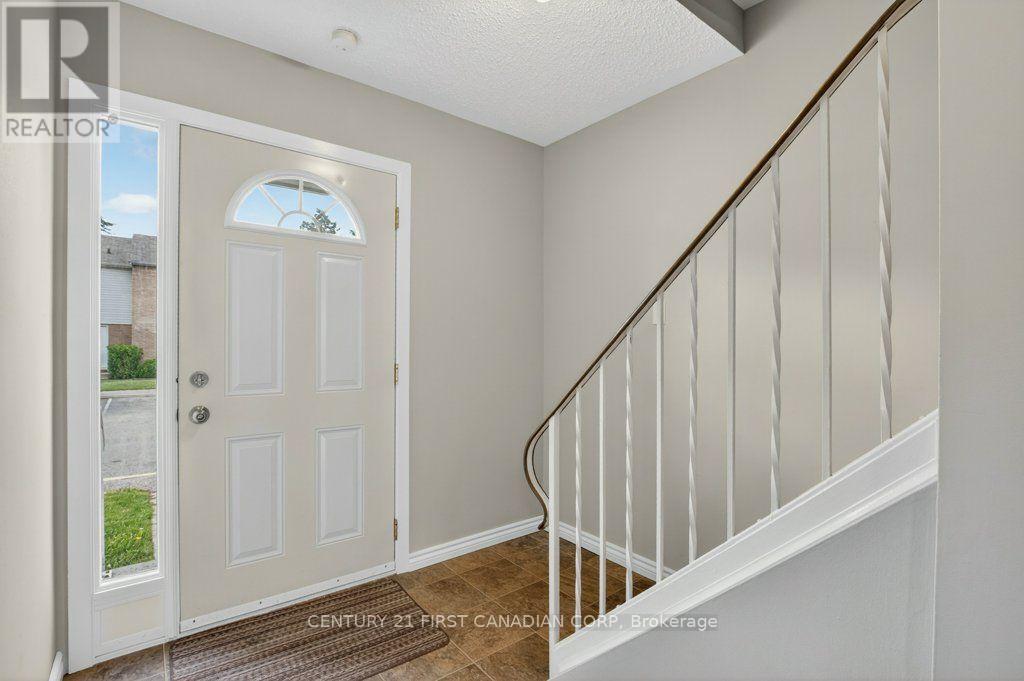 114 - 1775 Culver Drive Property Photo 4