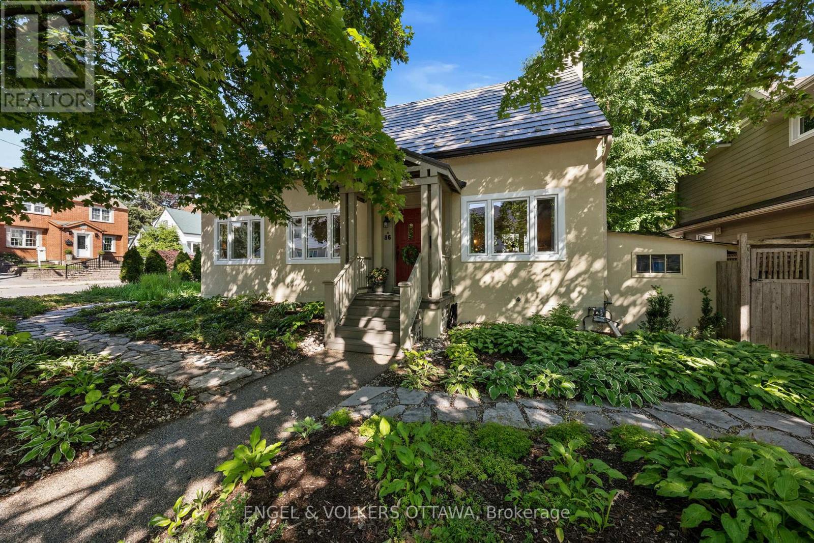 86 Ivy Crescent Property Photo 1