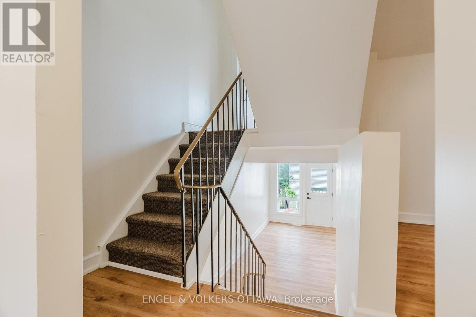 8 Almond Lane Property Photo 14