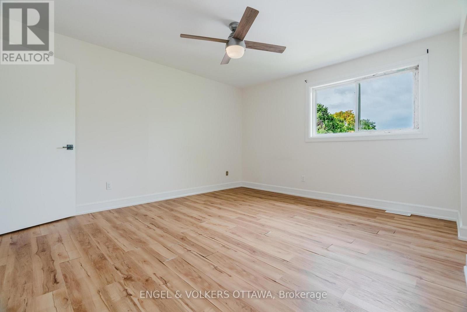 8 Almond Lane Property Photo 16