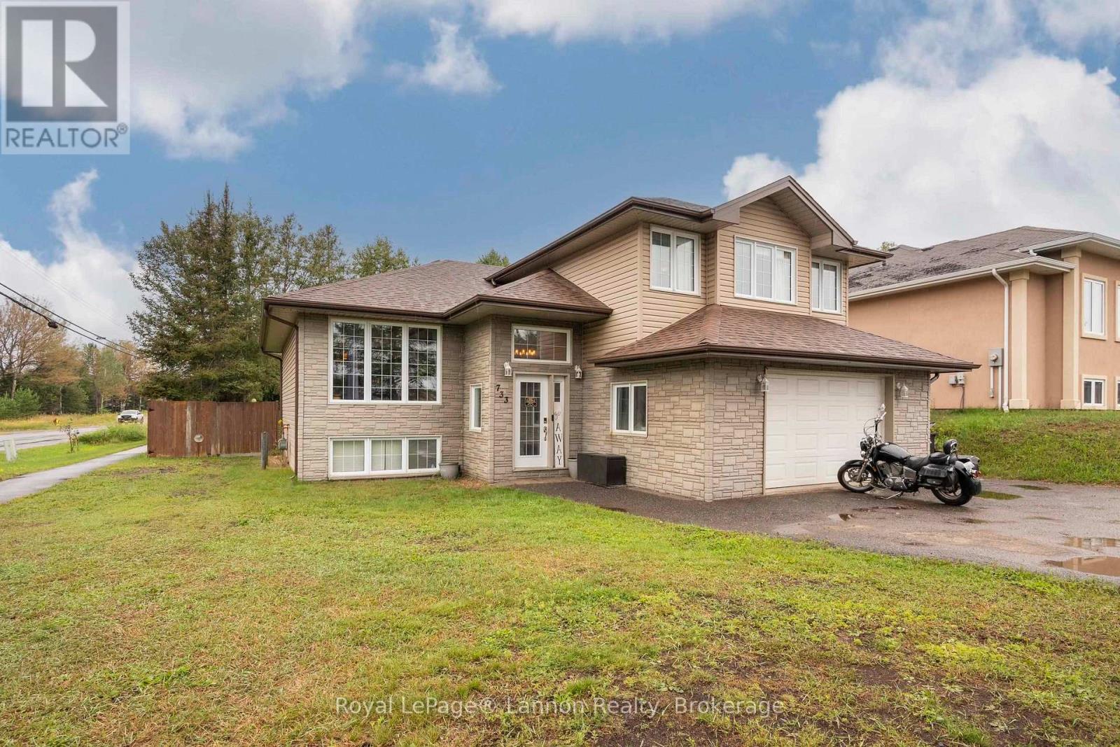 733 WOODCREST ROAD