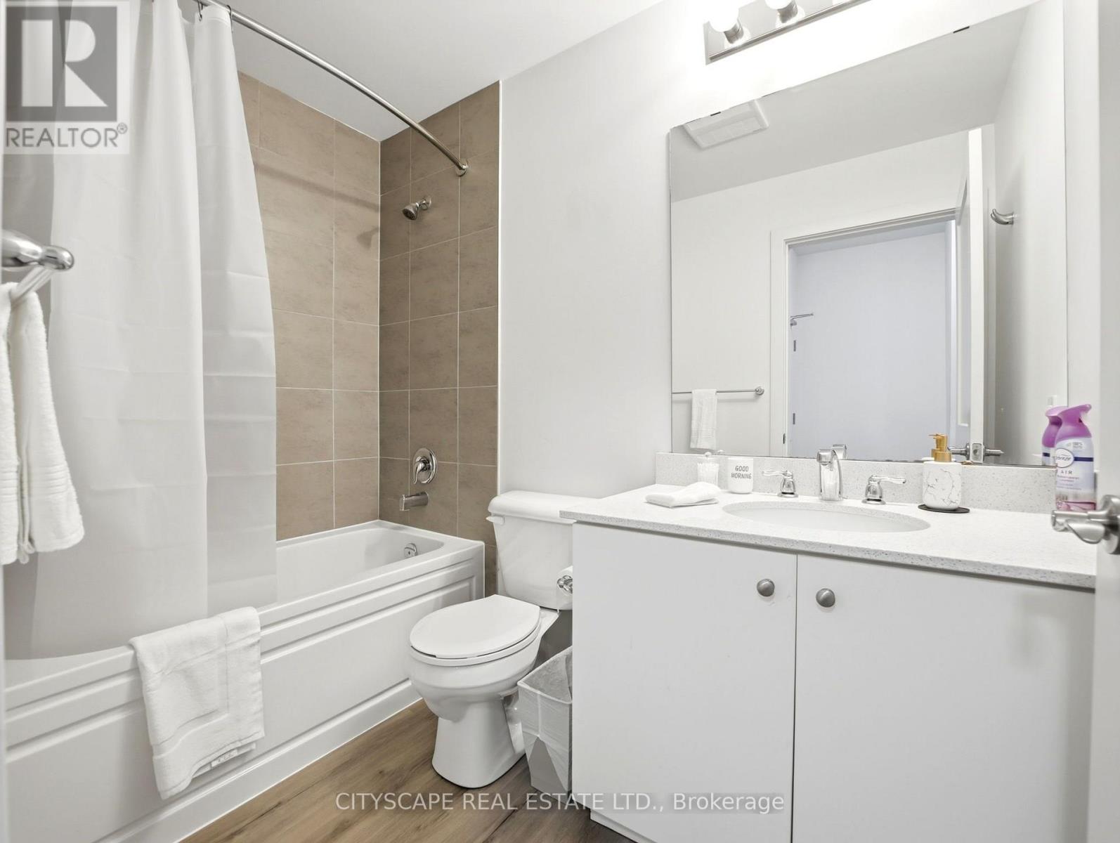 138 - 110 Fergus Avenue Property Photo 22