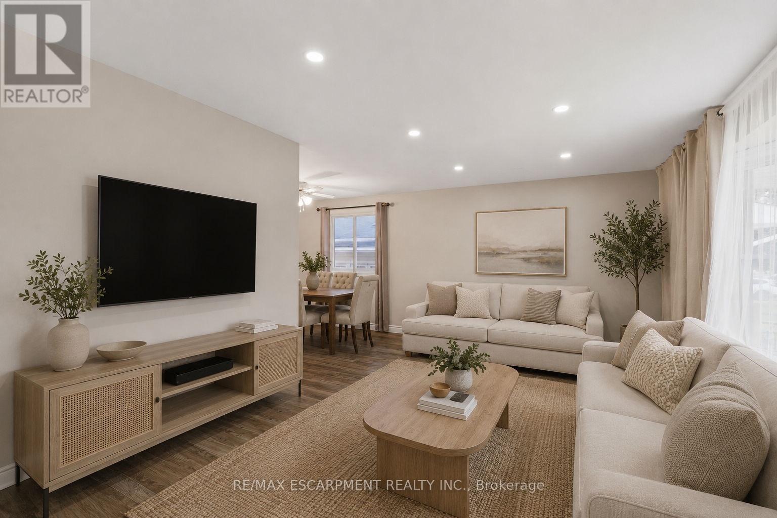 58 Vanier Place Property Photo 6
