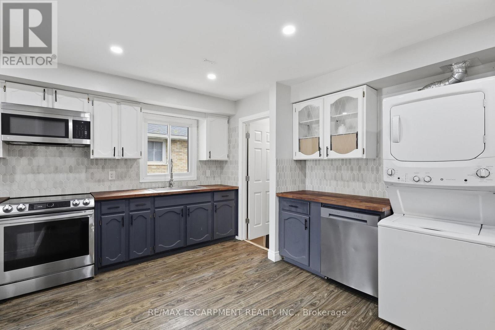 58 Vanier Place Property Photo 13