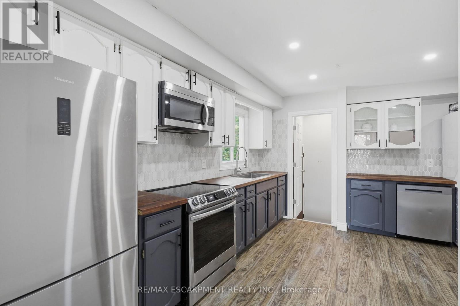 58 Vanier Place Property Photo 15