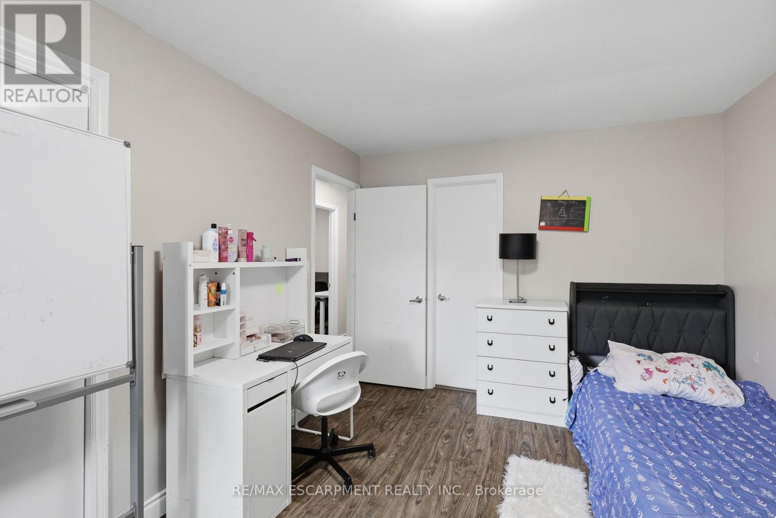 58 Vanier Place Property Photo 18