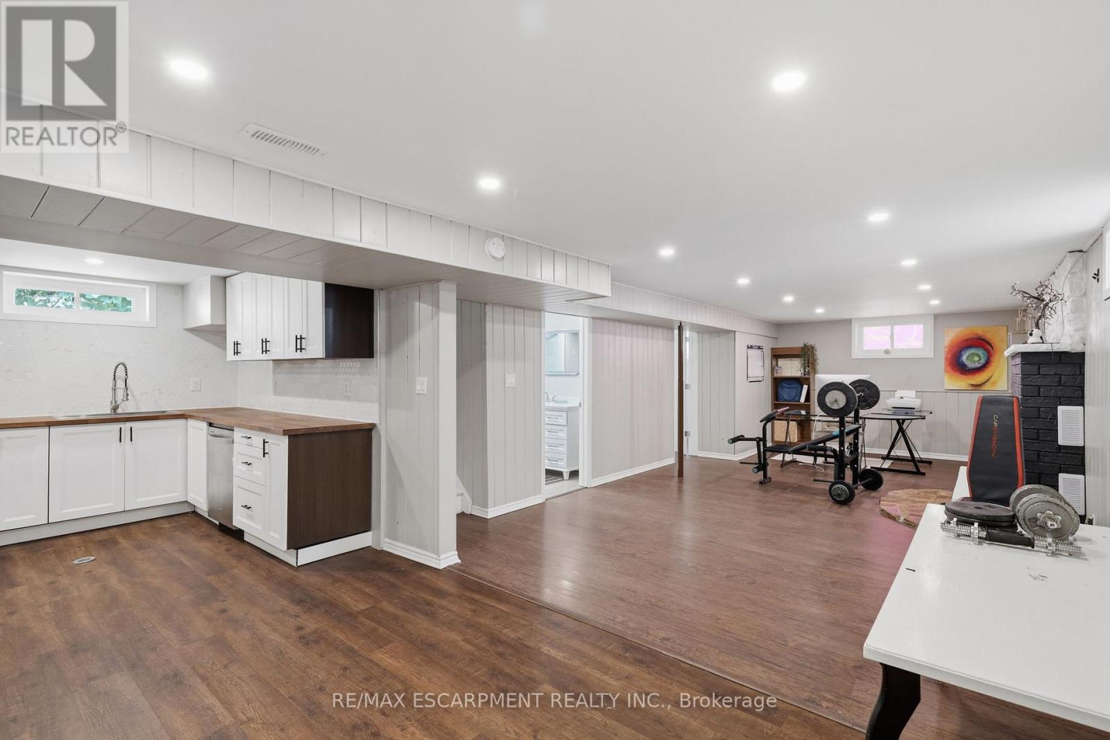 58 Vanier Place Property Photo 28