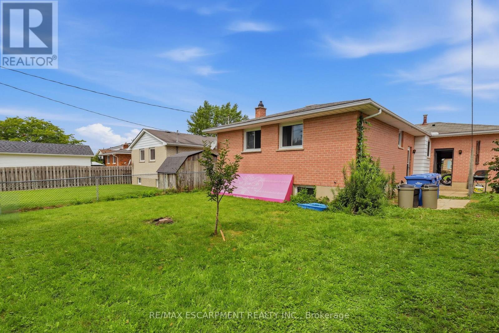 58 Vanier Place Property Photo 39