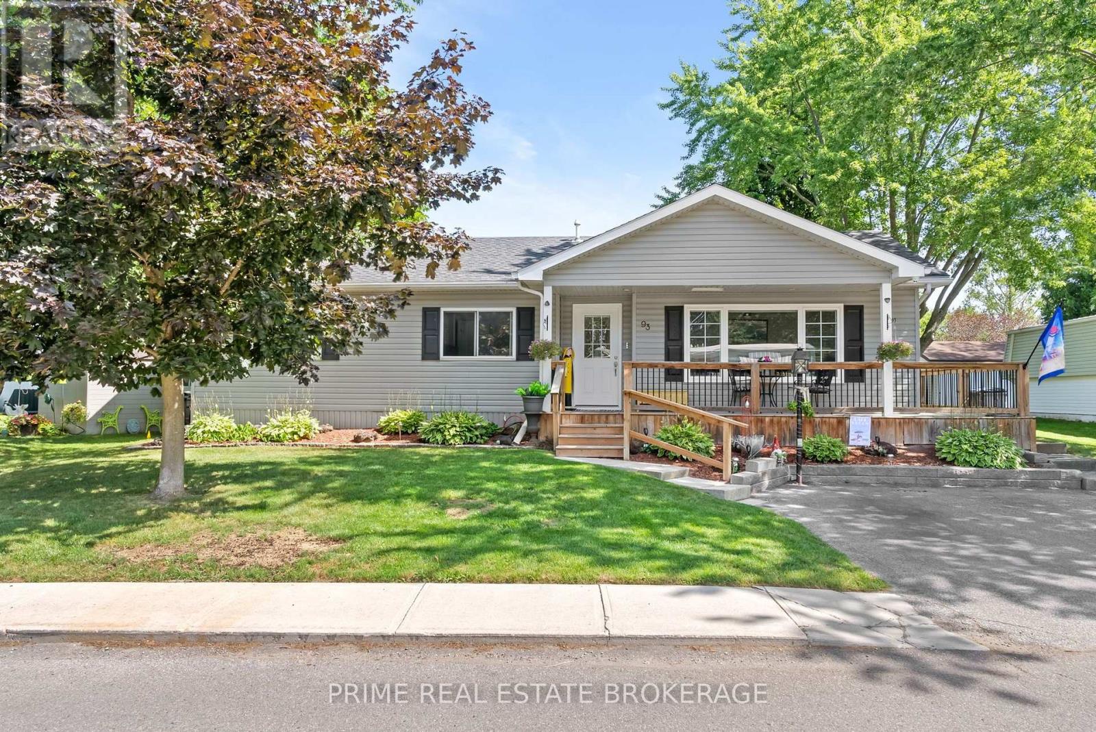 93 Shannon Boulevard Property Photo 3