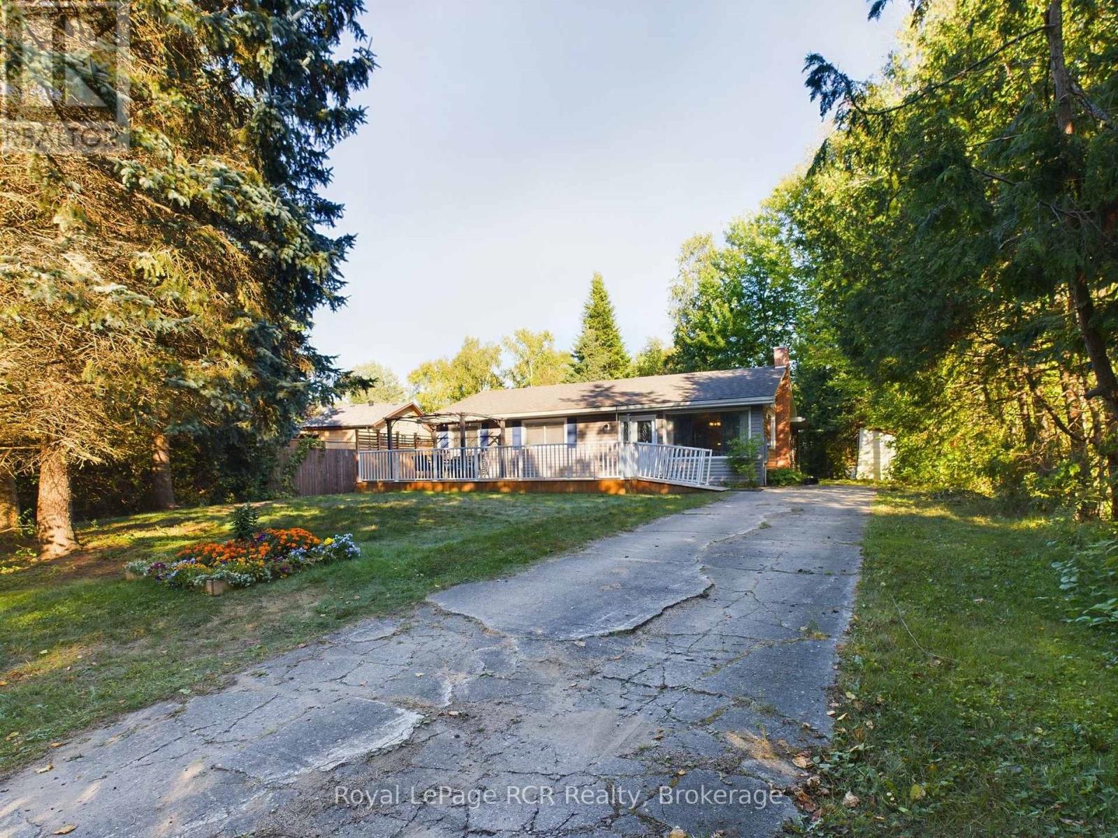26 Robert Drive Property Photo 1