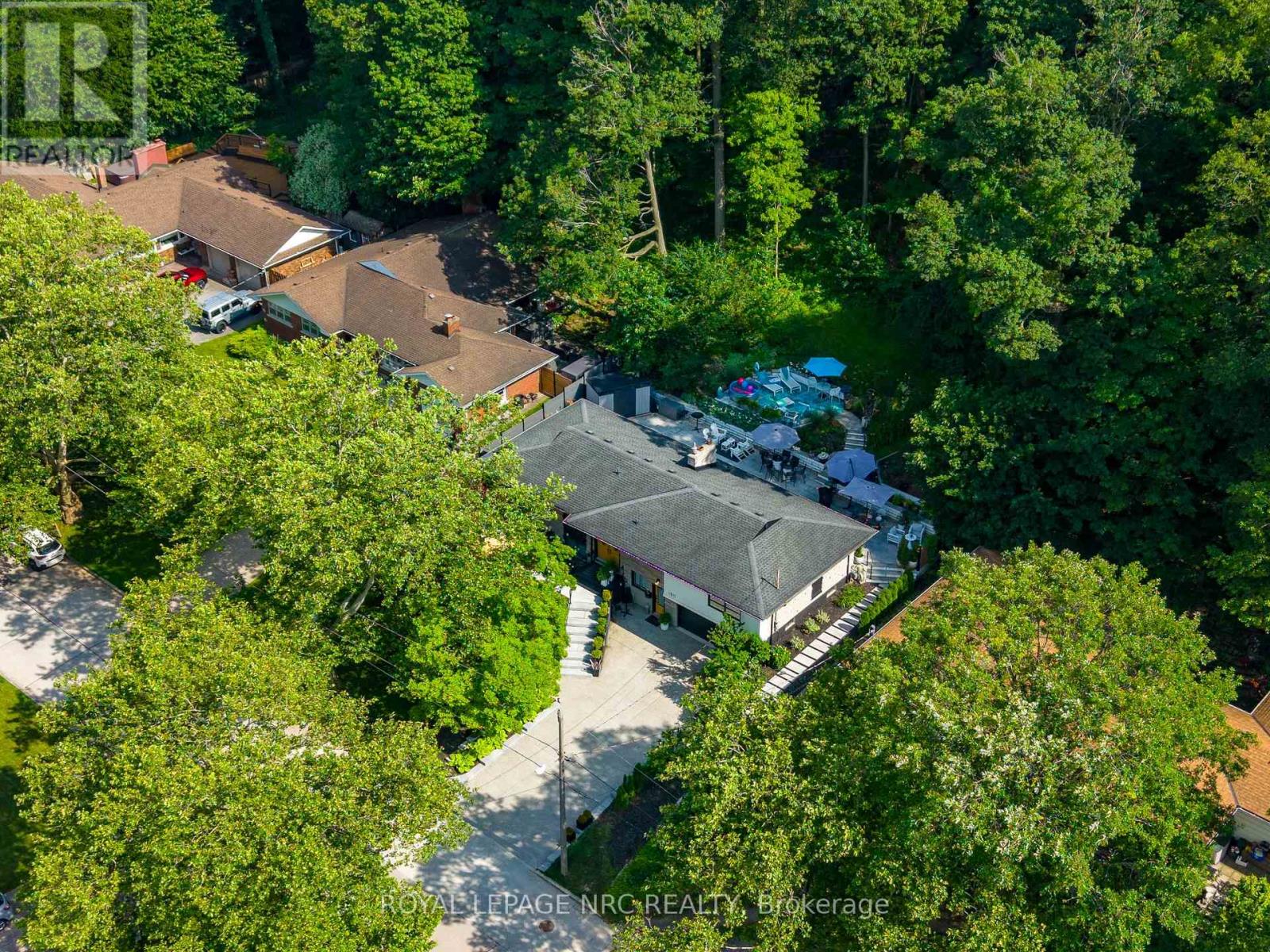 180 Woodside Drive Property Photo 45