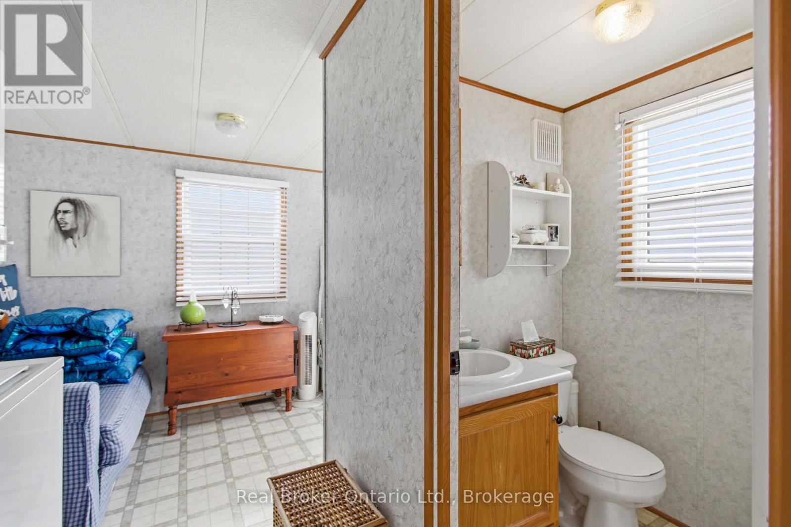 428 Pine Pass Property Photo 27