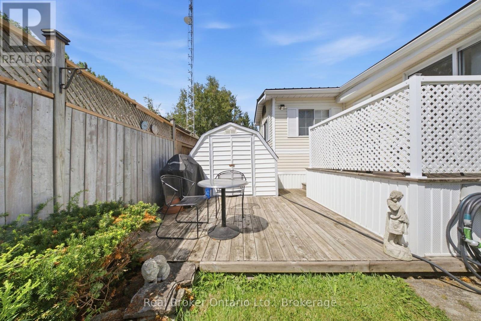 428 Pine Pass Property Photo 34