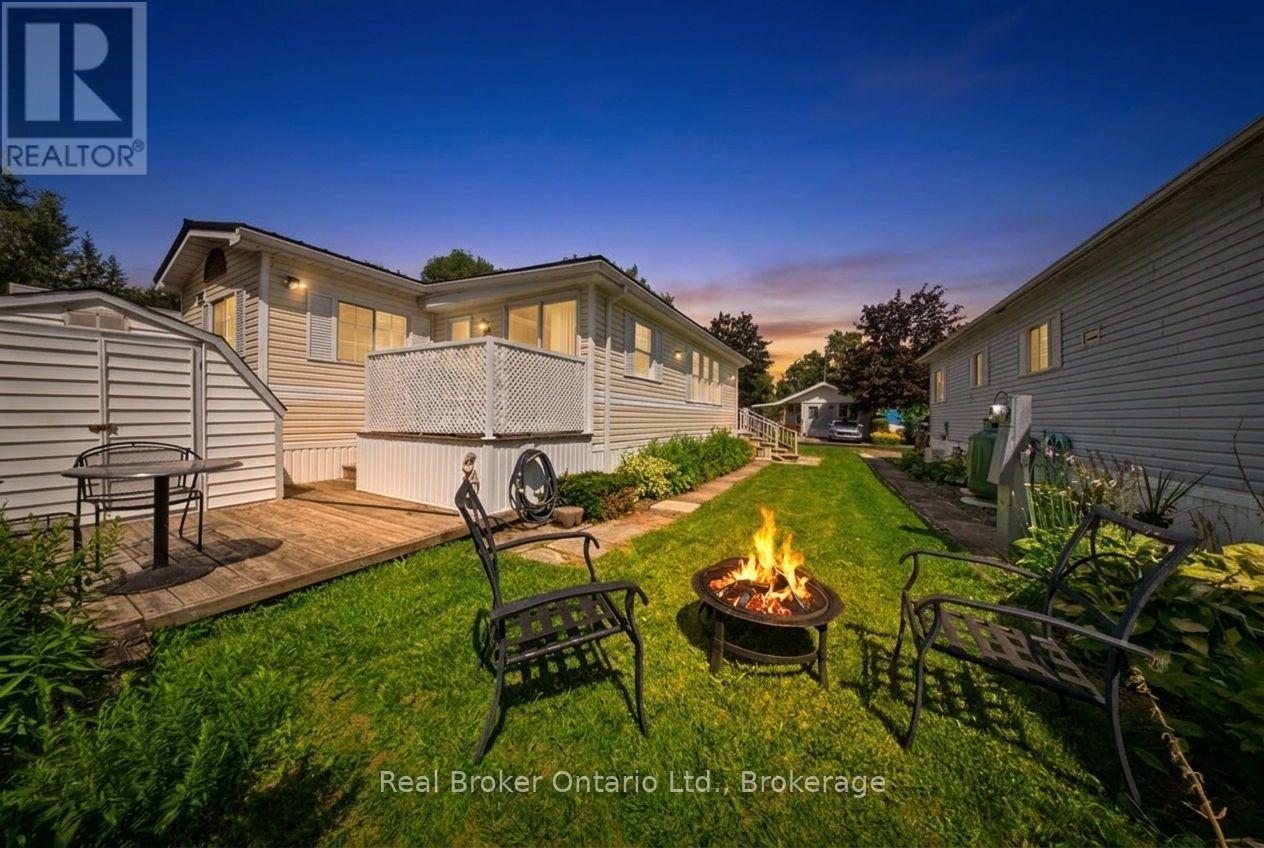 428 Pine Pass Property Photo 37