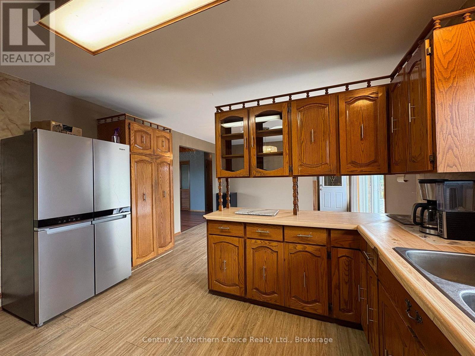 859 Burriss Road E Property Photo 11