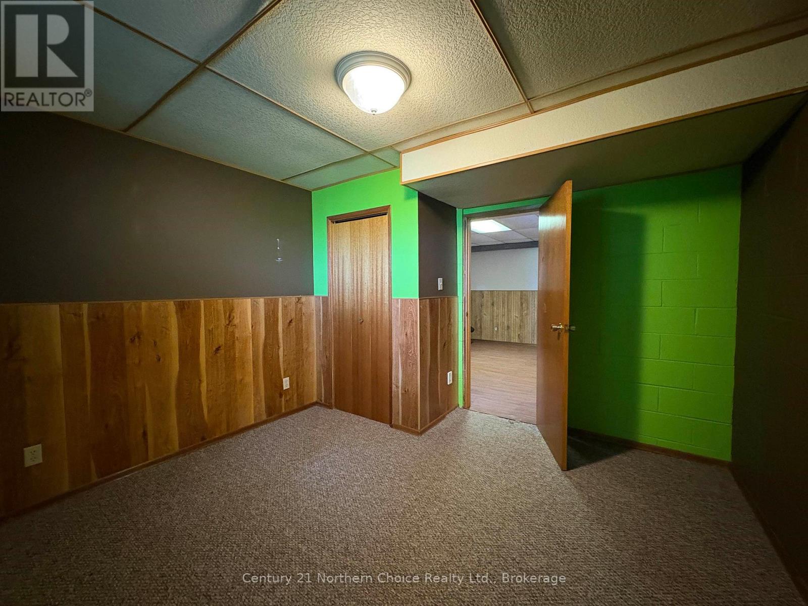 859 Burriss Road E Property Photo 30