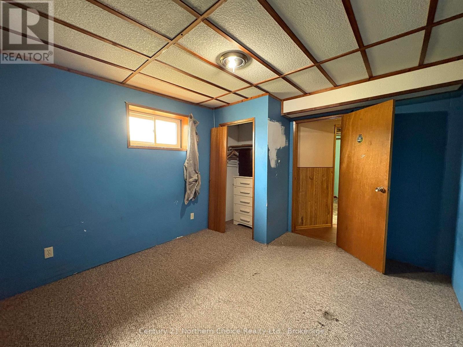 859 Burriss Road E Property Photo 32