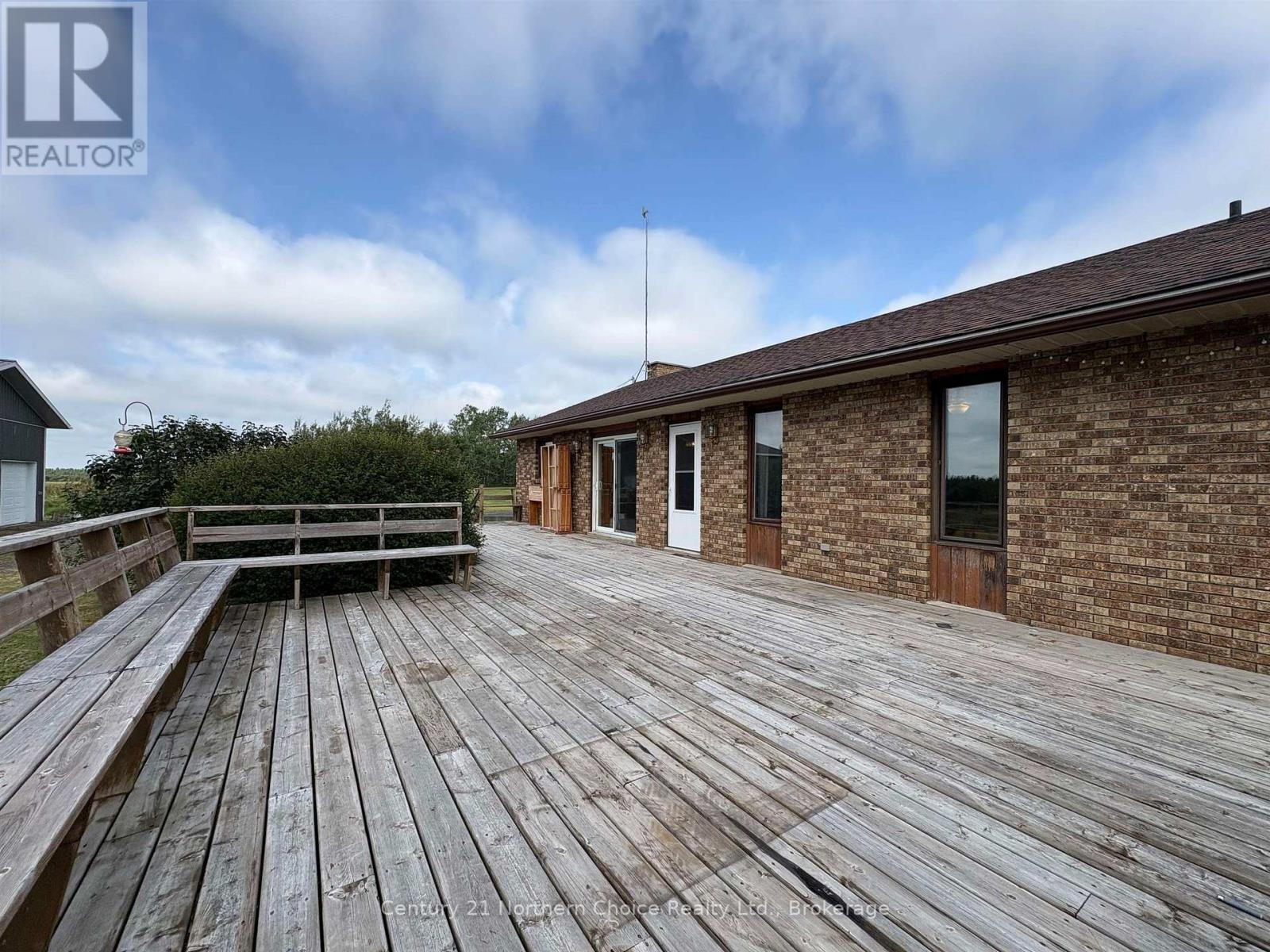 859 Burriss Road E Property Photo 38