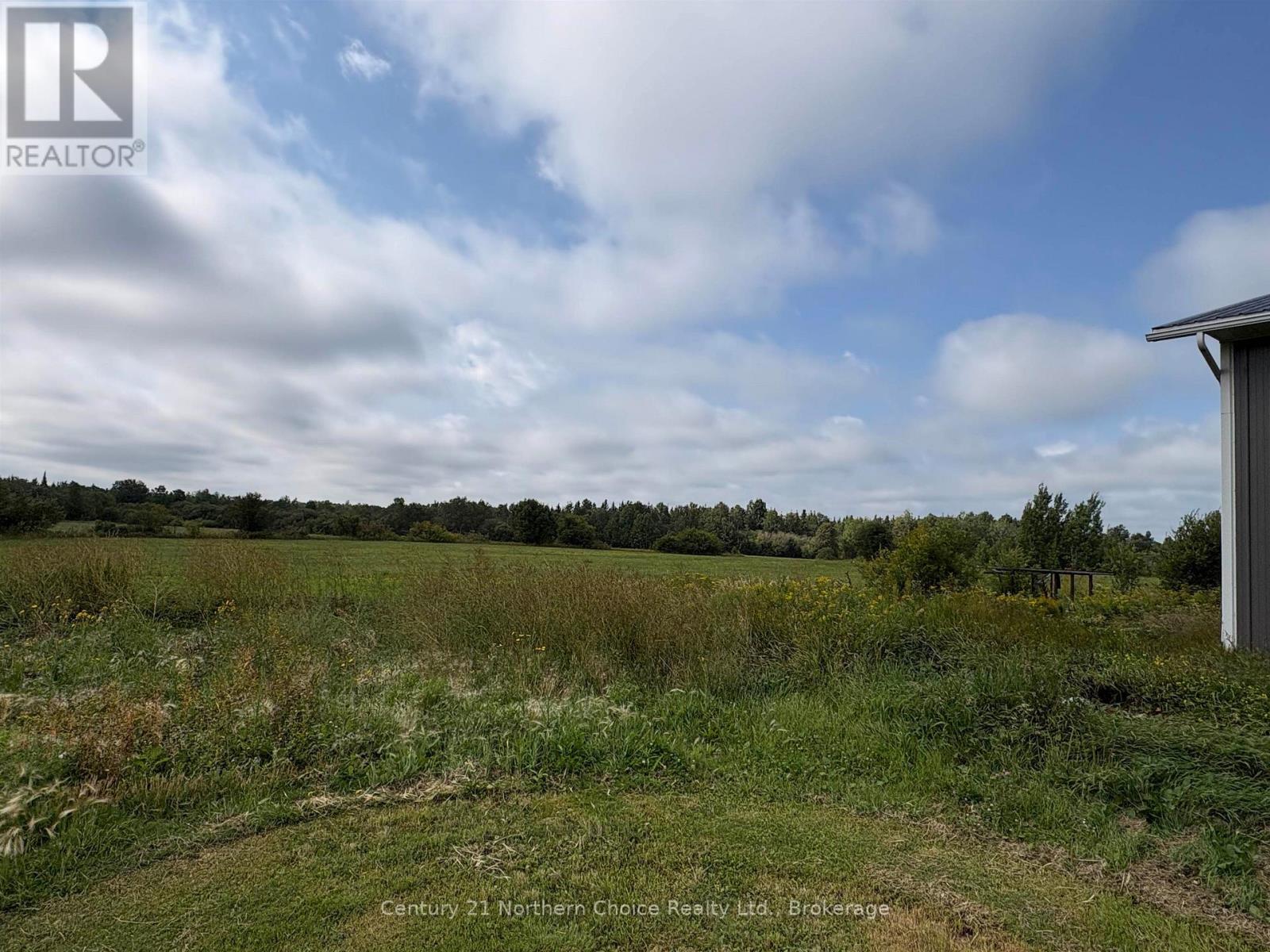 859 Burriss Road E Property Photo 40