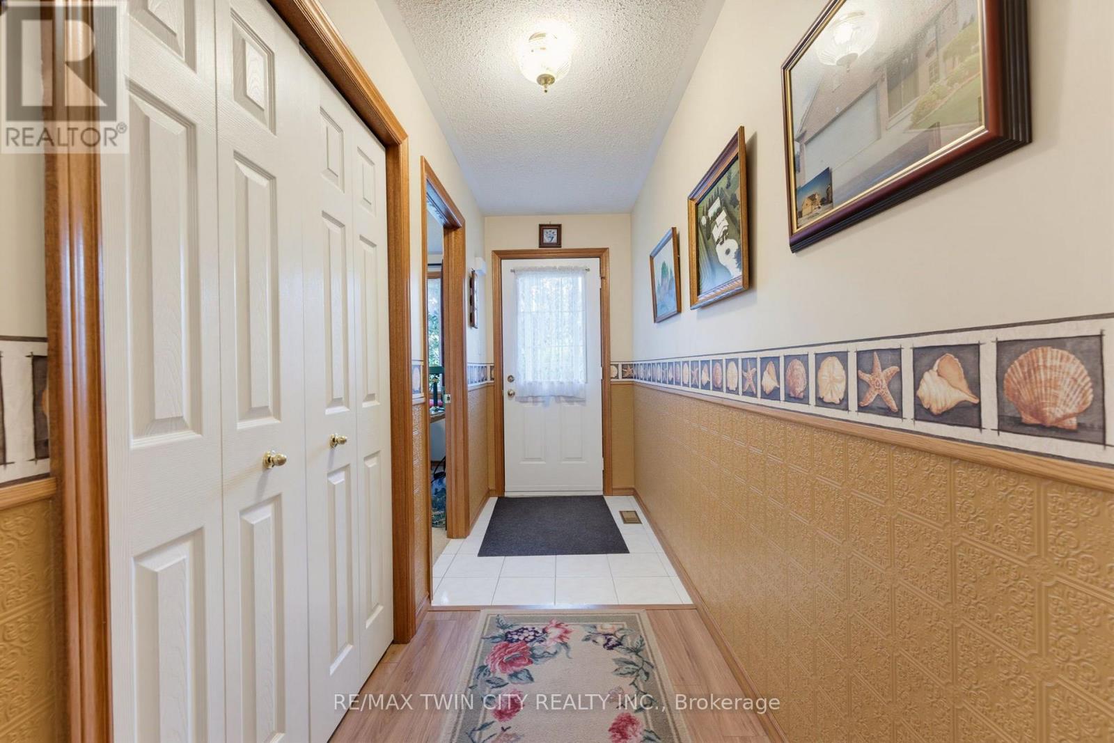 2 - 1 Buchanan Crescent Property Photo 6