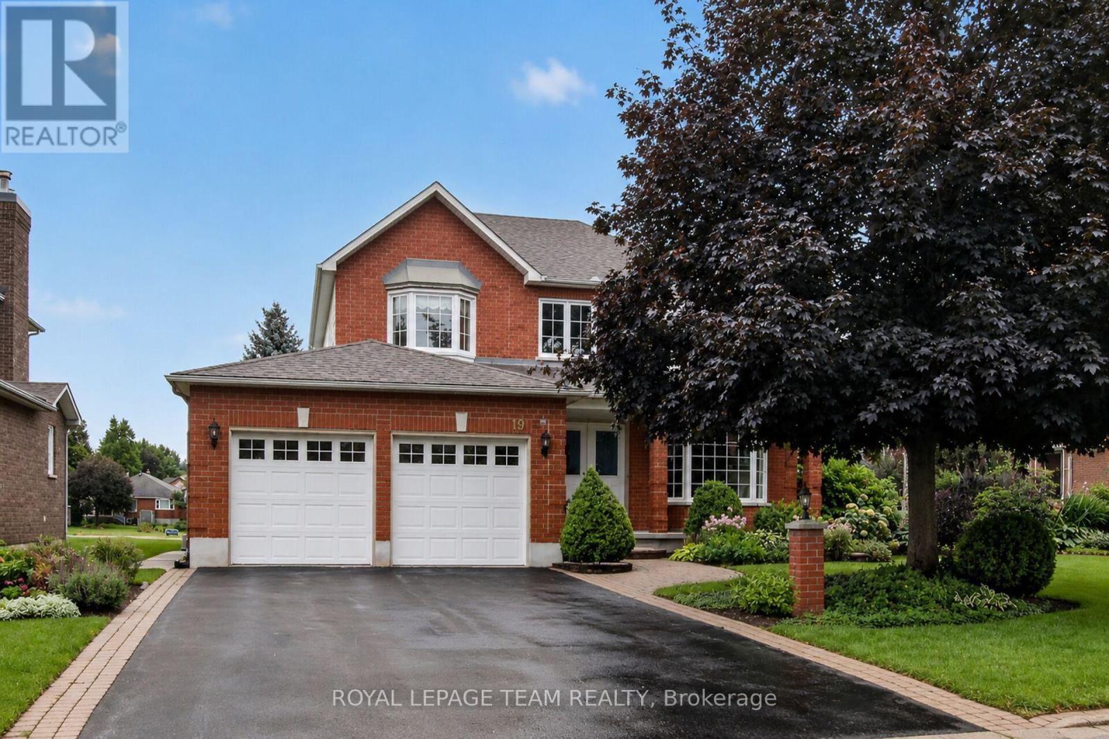 19 Slade Crescent Property Photo 1