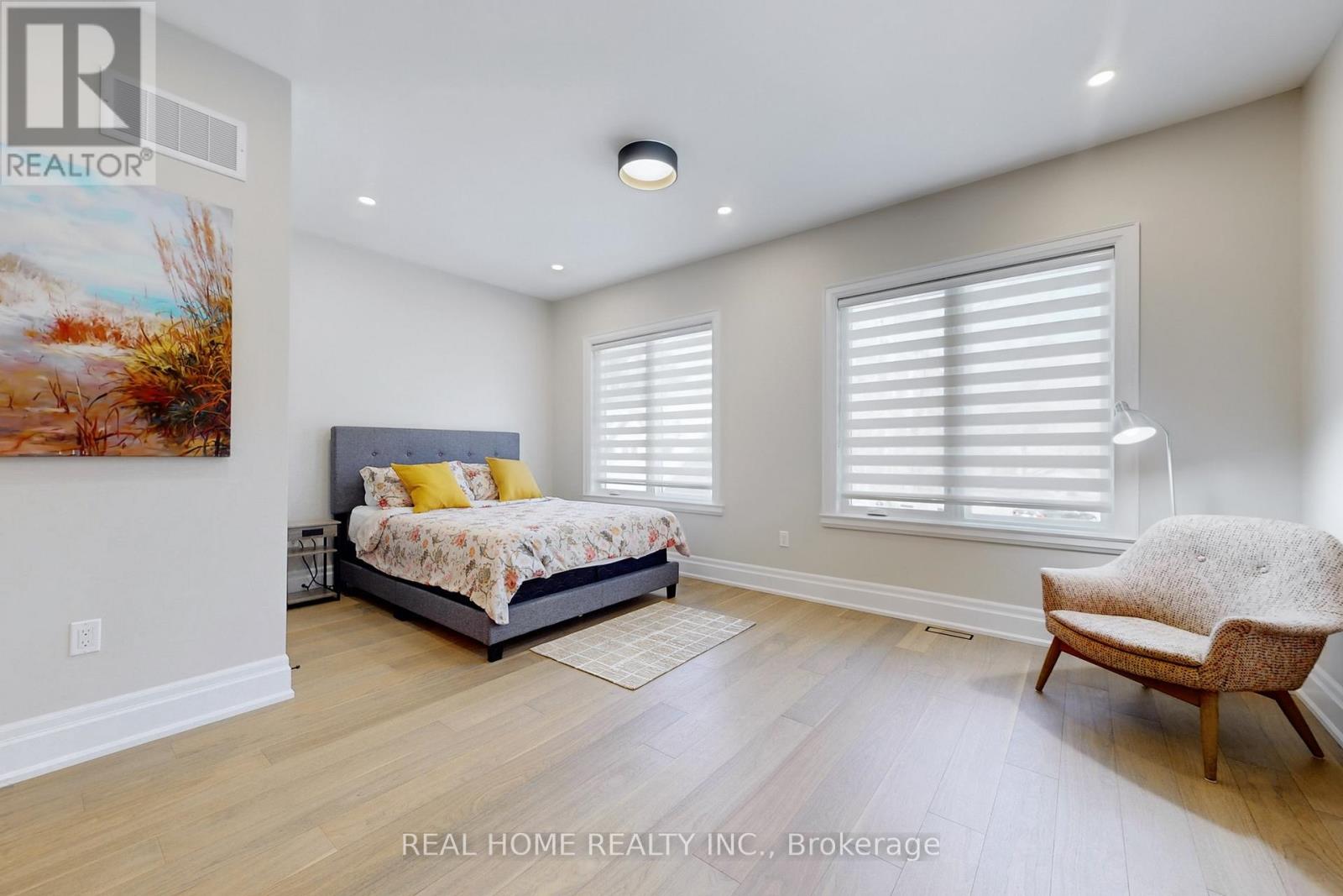 8 Knowles Crescent Property Photo 26