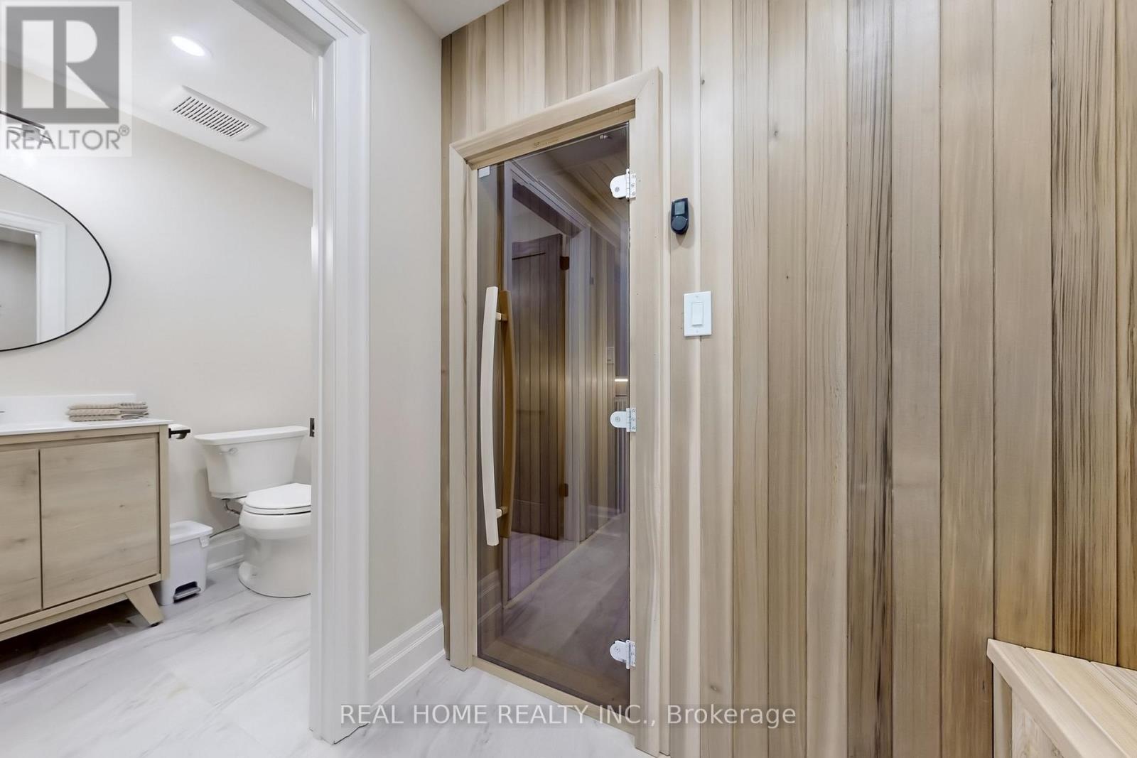 8 Knowles Crescent Property Photo 33