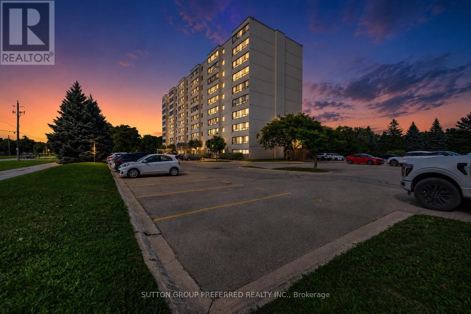 311 - 1600 Adelaide Street N Property Photo 2