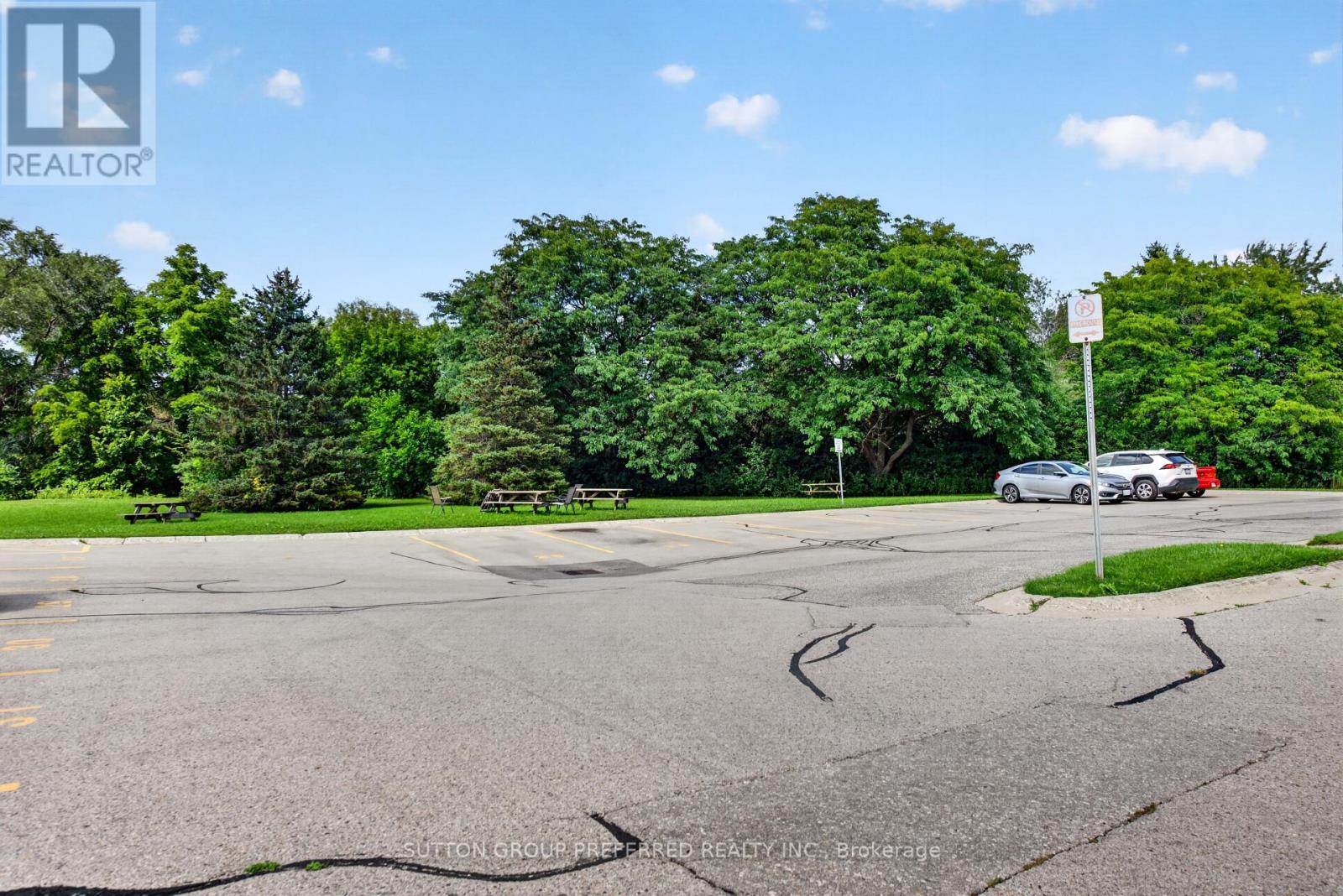 311 - 1600 Adelaide Street N Property Photo 5