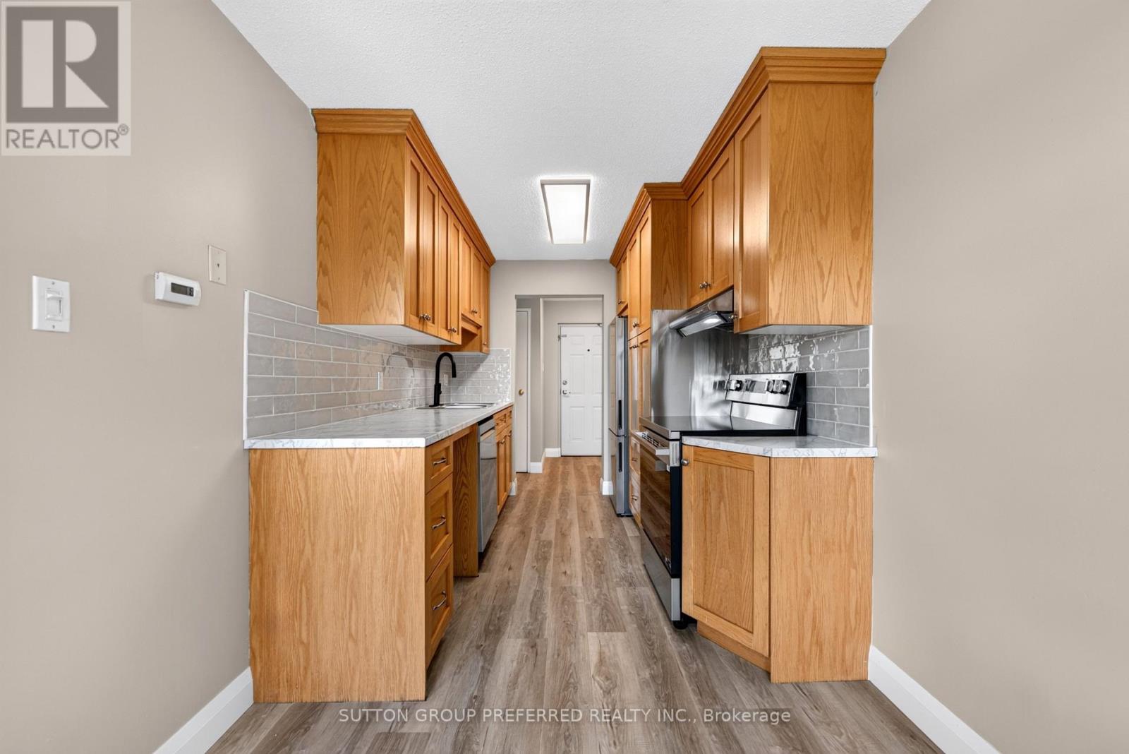 311 - 1600 Adelaide Street N Property Photo 17