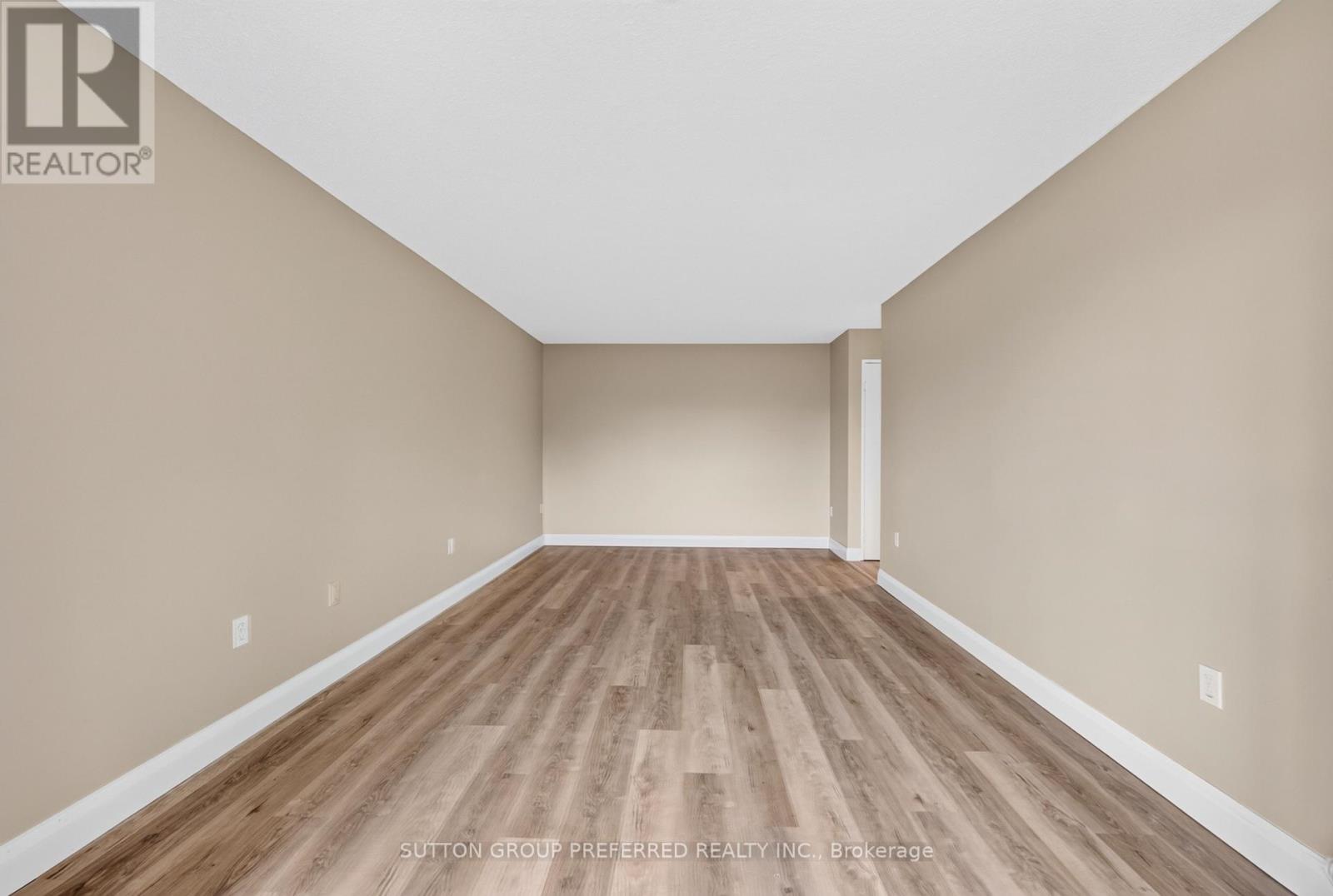 311 - 1600 Adelaide Street N Property Photo 22