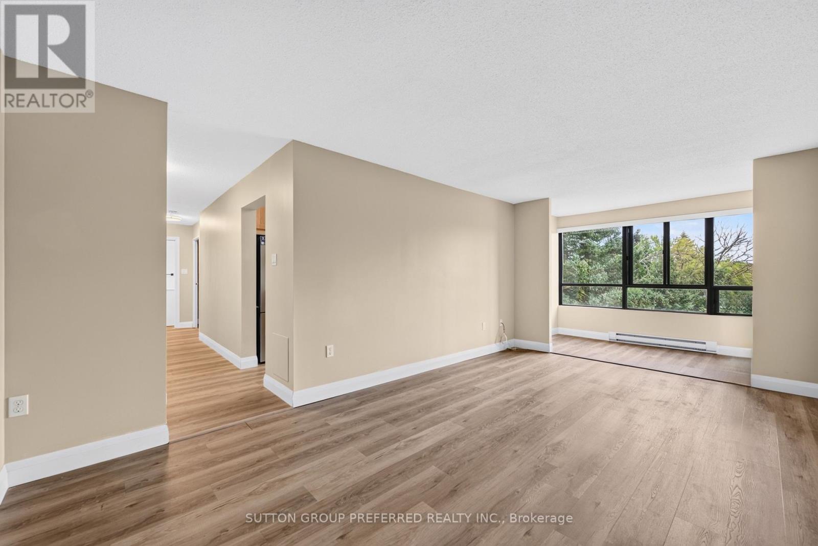 311 - 1600 Adelaide Street N Property Photo 23