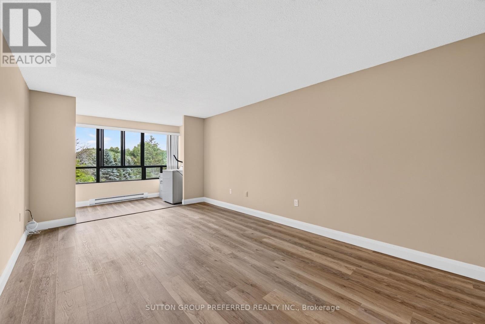 311 - 1600 Adelaide Street N Property Photo 24
