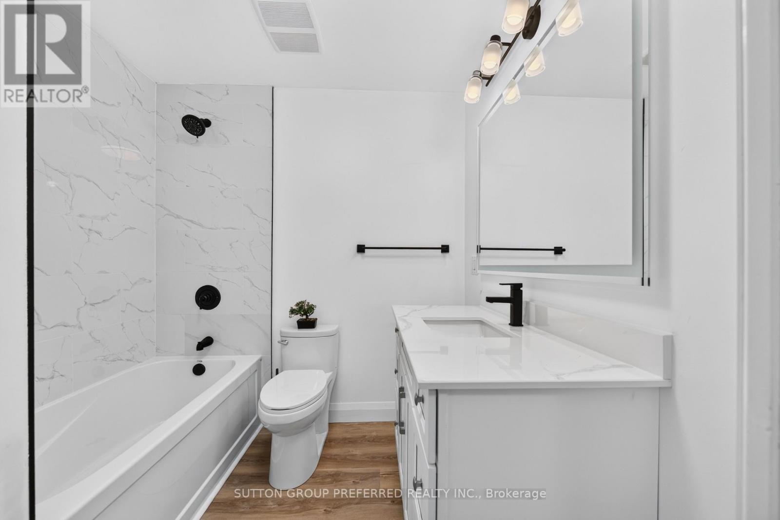 311 - 1600 Adelaide Street N Property Photo 28