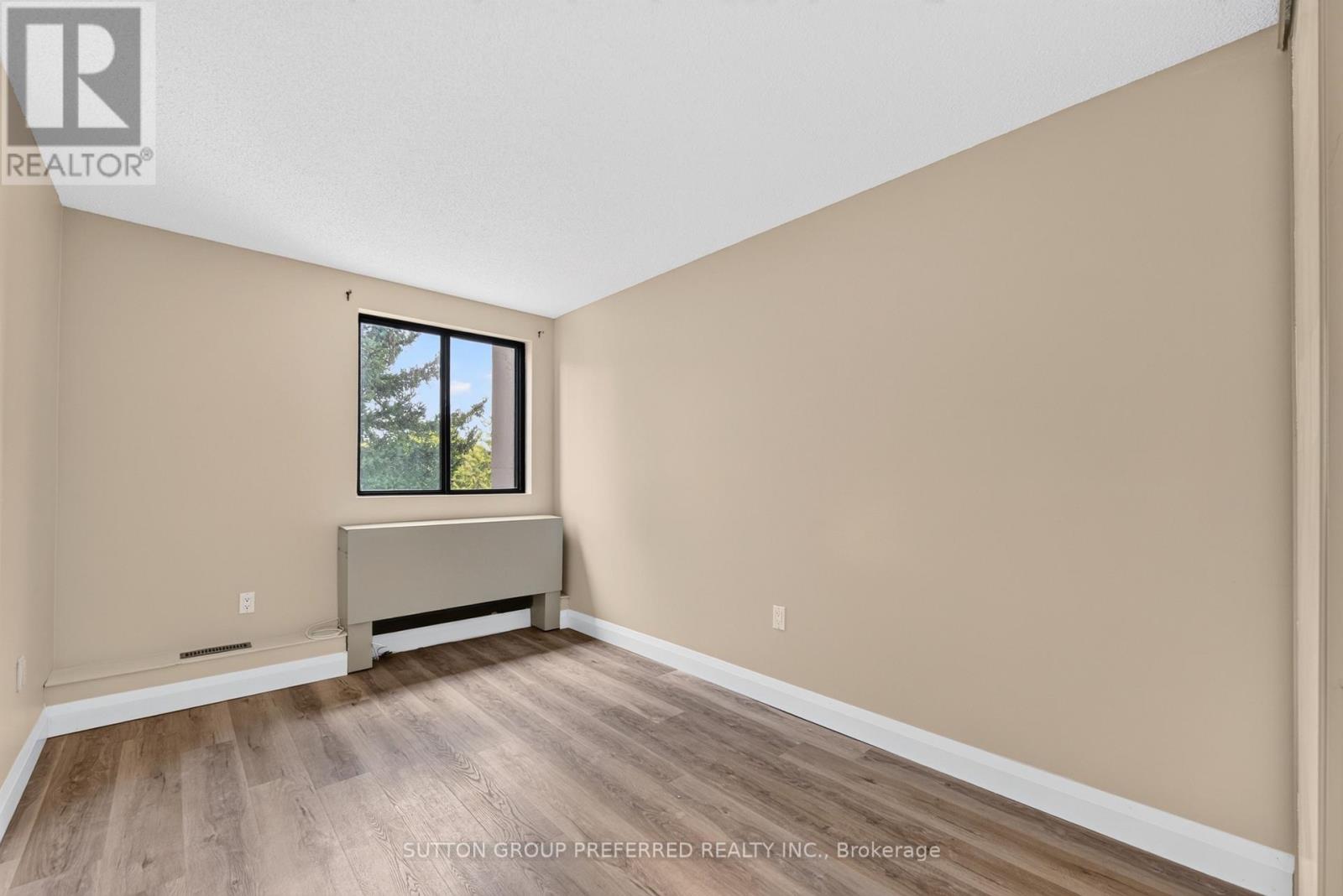 311 - 1600 Adelaide Street N Property Photo 32