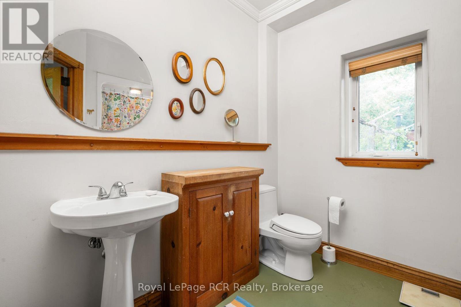 323199 Durham Road E Property Photo 33