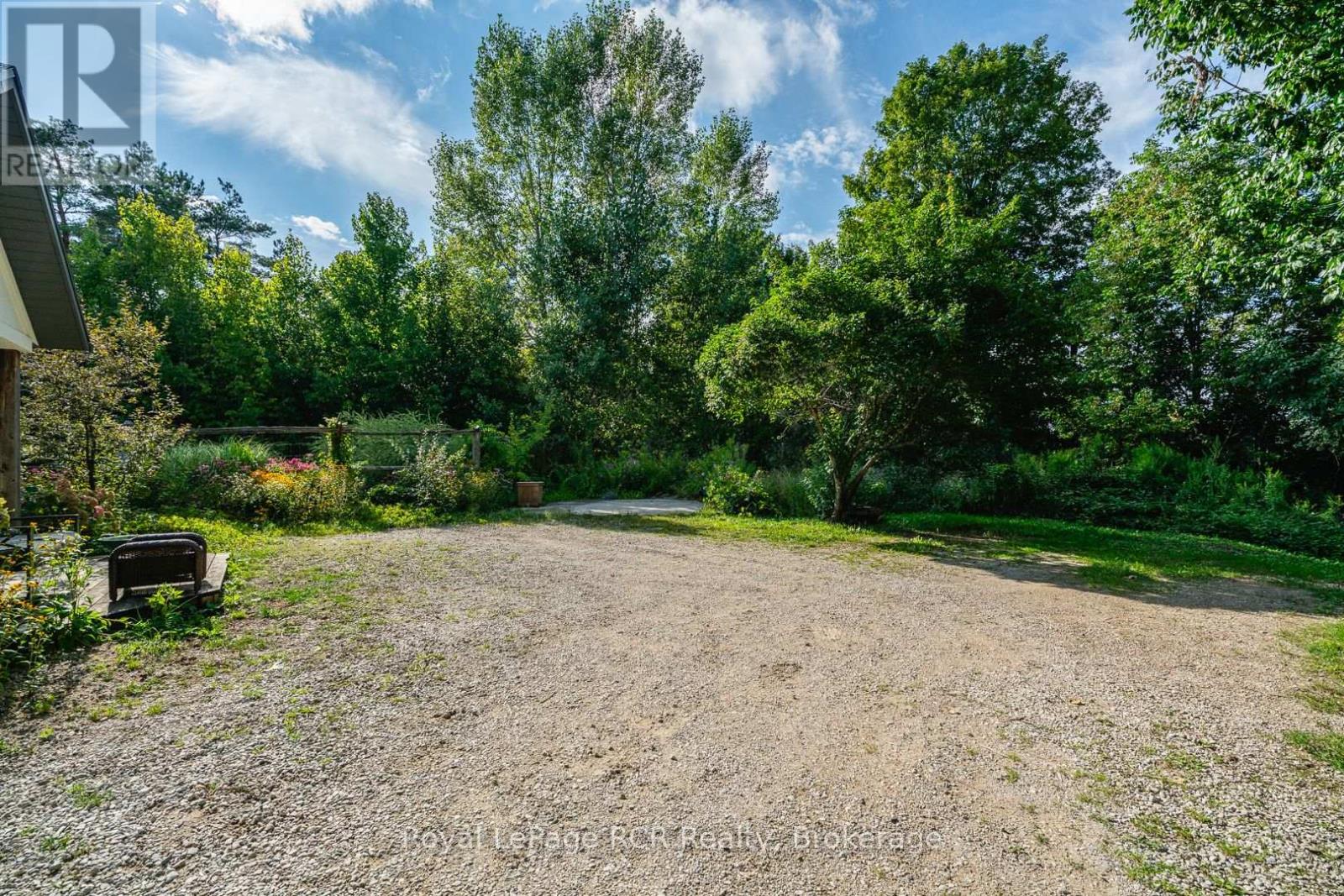 323199 Durham Road E Property Photo 43