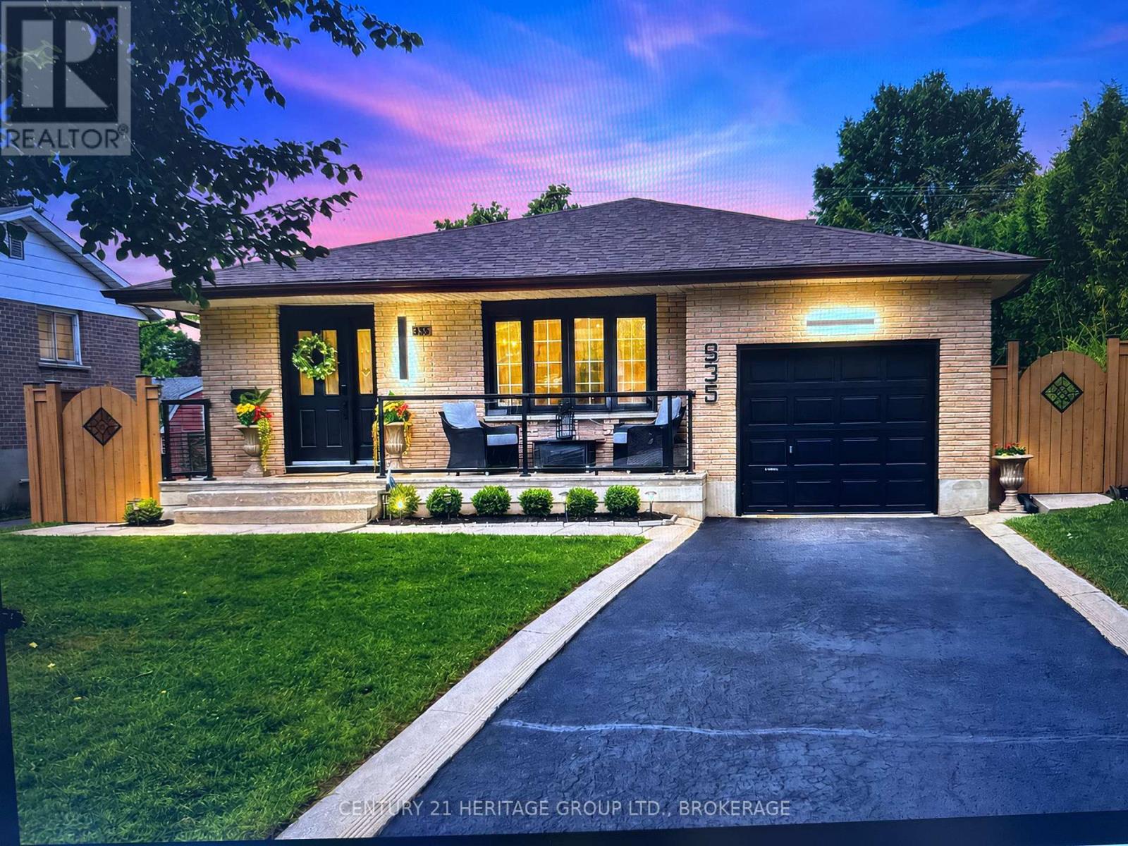 935 Pembridge Crescent Property Photo 1